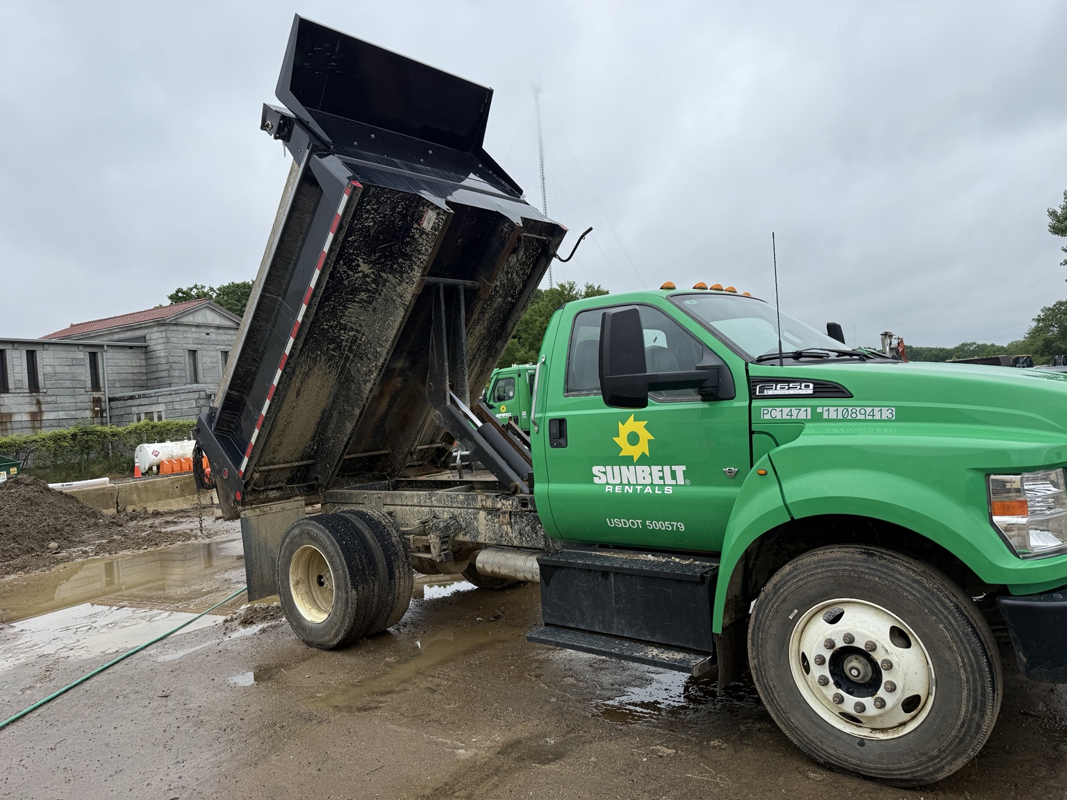 Work truck before fleet washing